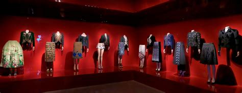 Schiaparelli and Prada: Impossible Conversations – The Toronto 